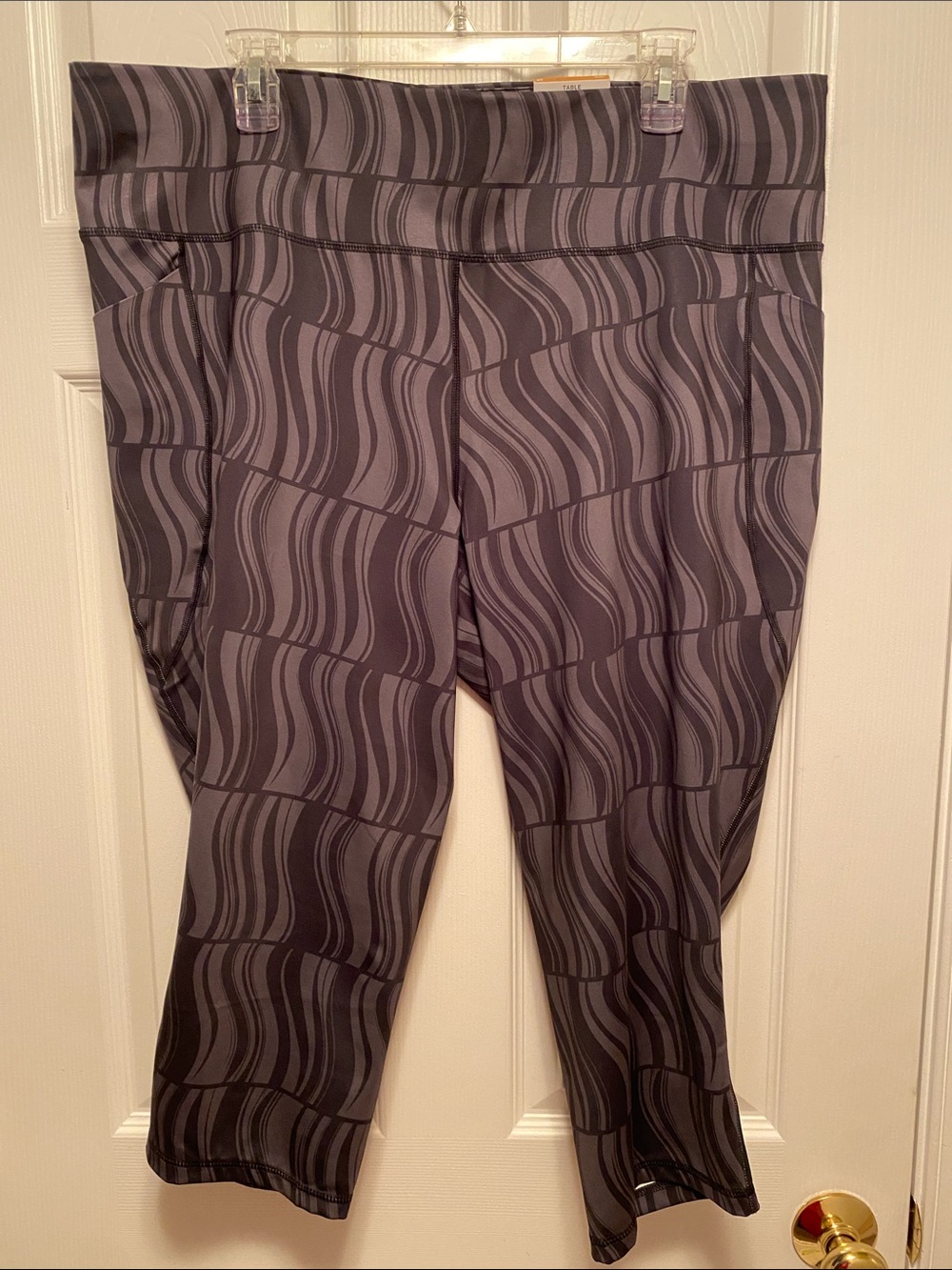 Ideology Black and Gray Crop High Rise Leggings with Subtle Stripe Print…size 3X